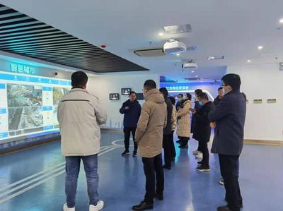 開發(fā)區(qū)引領未來 組織企業(yè)走進5G體驗館，共探新材料科技開發(fā)新機遇